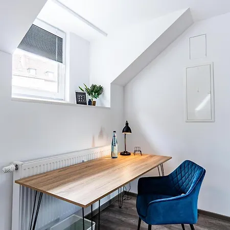Central, Near Main Train Station, Supermarket, Train, Vahrenwalder Apartman